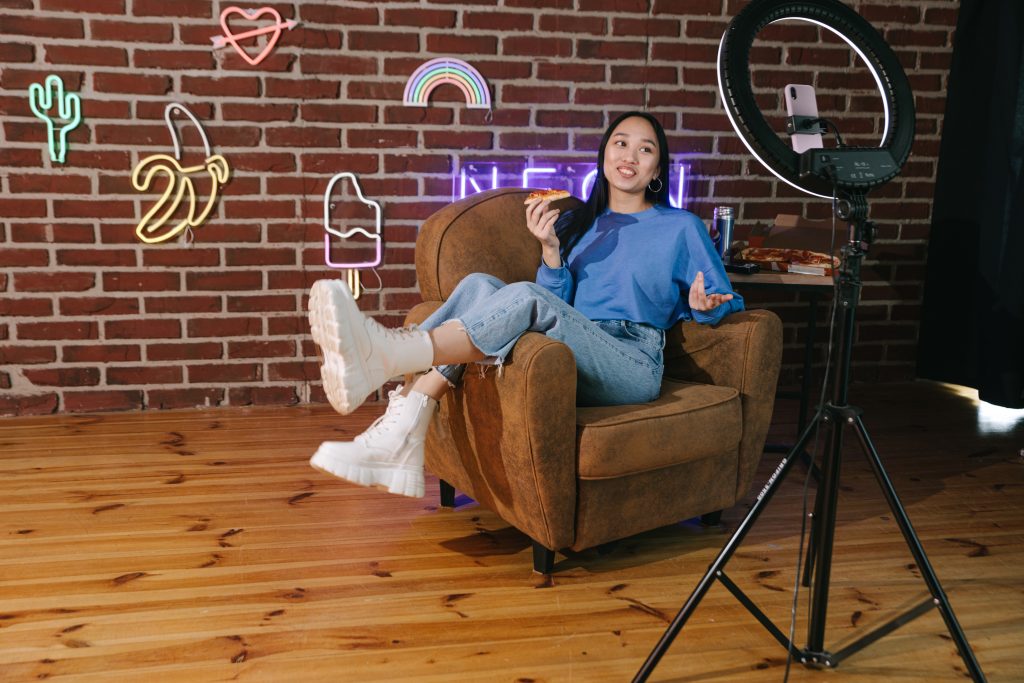 Cómo generar leads en redes con influencers